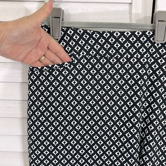 Chico's Pants Size 3P (16P) Brigitte Pull On Tassel Hem - Picture 7 of 12